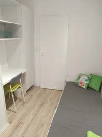 Private room at Skierniewicka , image 1 of 10