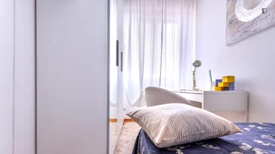 Stanza privata in Via Privata Poggibonsi, immagine 1 di 10