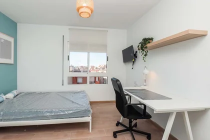 Chambre privée à Av. del Carrilet, 40, puerta 2, 43204 Reus, Tarragona, Spain, image 2 de 49