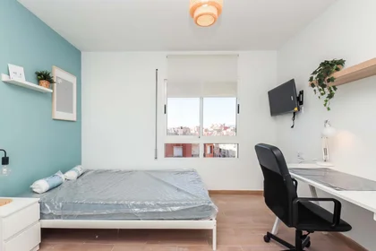 Chambre privée à Av. del Carrilet, 40, puerta 2, 43204 Reus, Tarragona, Spain, image 6 de 49