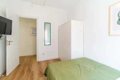 Privatzimmer in der C. Cubas, 8, 1º d, 28902 Getafe, Madrid, Spain, bild 1 von 38