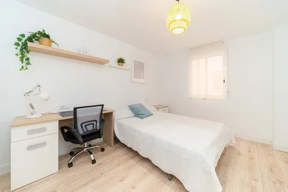 Private room at C. Antonio Pascual Quiles, 5, 2º, 03201 Elx, Alicante, Spain, image 2 of 32