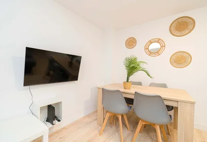 Private room at C. Antonio Pascual Quiles, 5, 2º, 03201 Elx, Alicante, Spain, image 11 of 32