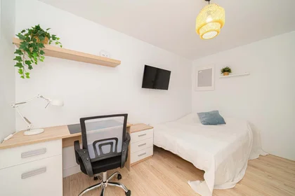 Private room at C. Antonio Pascual Quiles, 5, 2º, 03201 Elx, Alicante, Spain, image 20 of 32