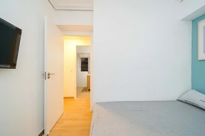 Private room at Carrer Espronceda, 58, 1º, 03204 Elx, Alicante, Spain, image 4 of 40