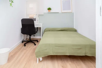 Stanza privata in C. de Don José Echegaray, Delicias, 50010 Zaragoza, Spain, immagine 3 di 48