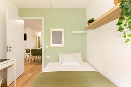 Habitación privada en C. Nardo, 10, 4º a, 28803 Alcalá de Henares, Madrid, Spain, imagen 1 de 41