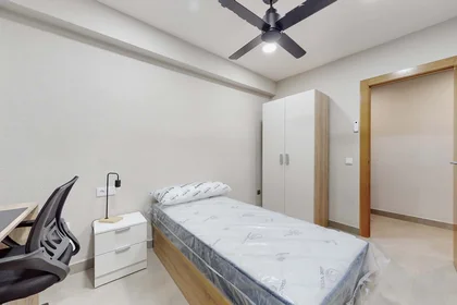 Habitación privada en Carrer d'Enmig, 23, piso 3 pta.a, 12001 Castelló de la Plana, Castelló, Spain, imagen 1 de 25