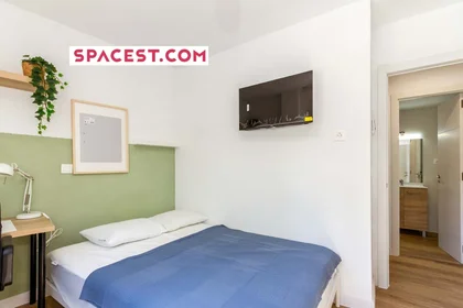 Private room at C. Nardo, 10, 1º b, 28803 Alcalá de Henares, Madrid, Spain, image 1 of 10