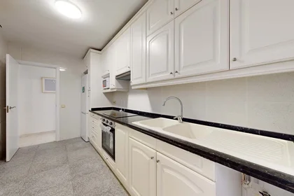 Habitación privada en Av. dels Països Catalans, 34, pt b, 43206 Reus, Tarragona, Spain, imagen 10 de 26