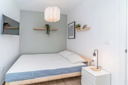 Chambre privée à C. de Portillo de Balboa, 4, 2º puerta e, 47010 Valladolid, Spain, image 19 de 35