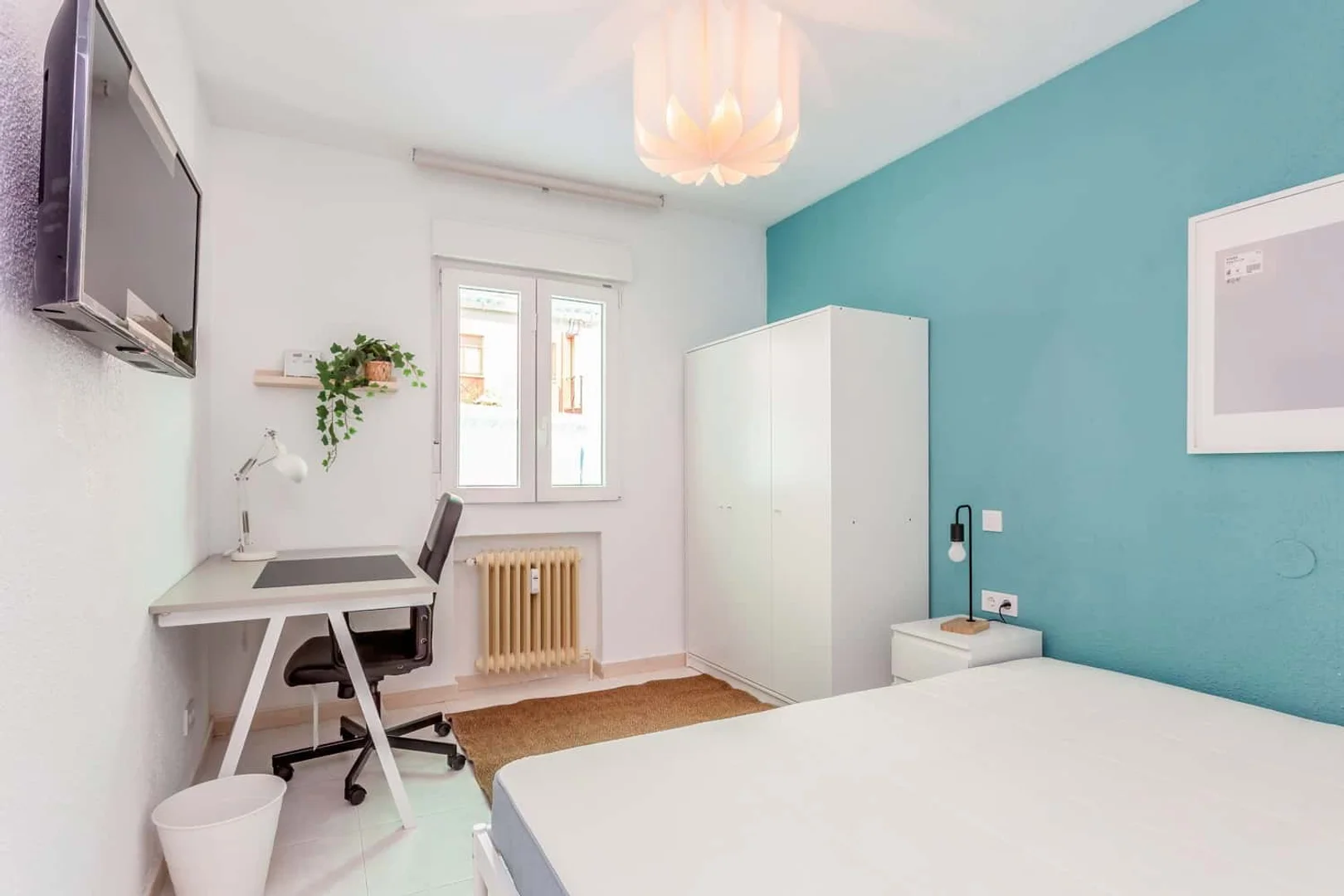 Quarto acolhedor para estudantes disponível em 