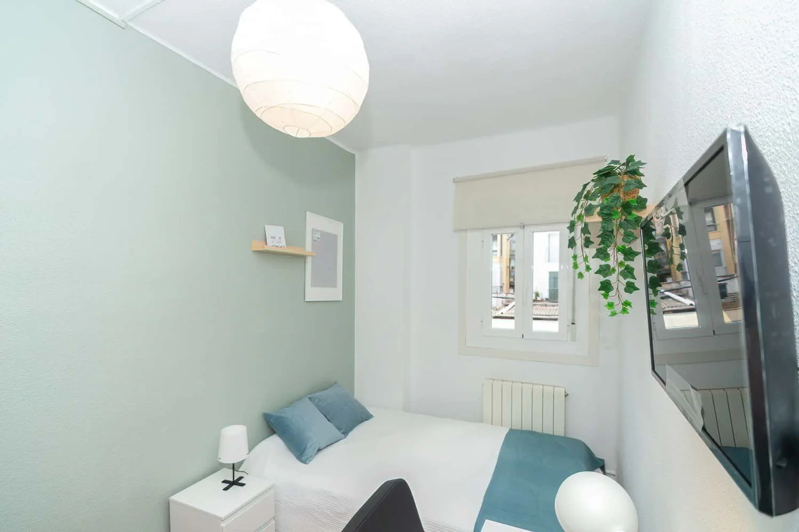 Studentenfreundliches Zimmer in  mit modernen Annehmlichkeiten