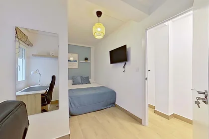 Habitación privada en C. de Sevilla, 13, piso 1-f, 50006 Zaragoza, Spain, imagen 1 de 28