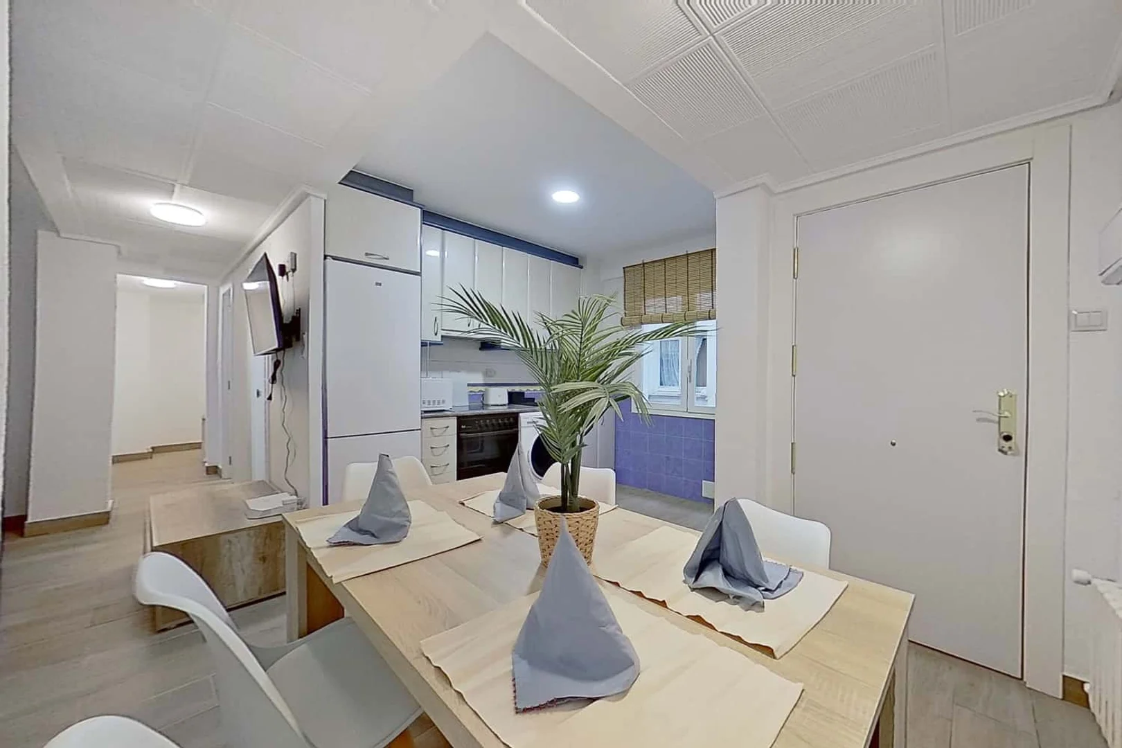 Habitación estudiantil económica con ubicación conveniente en 