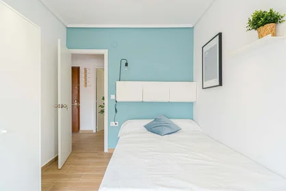 Quarto privado em Carrer del Capità Baltasar Tristany, 71, 7º puerta 2, 03201 Elx, Alicante, Spain, imagem 13 de 24