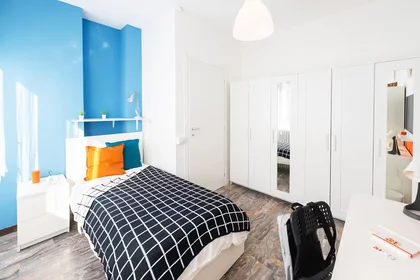 Quarto privado em Via Giorgio e Guido Paglia, Stazione, imagem 1 de 10