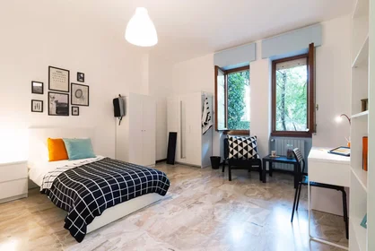 Stanza privata in Via XXIV Maggio, Santa Lucia, immagine 1 di 10
