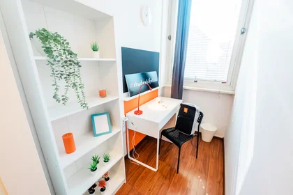 Chambre privée à Via Angelo Maj, Stazione, image 2 de 10