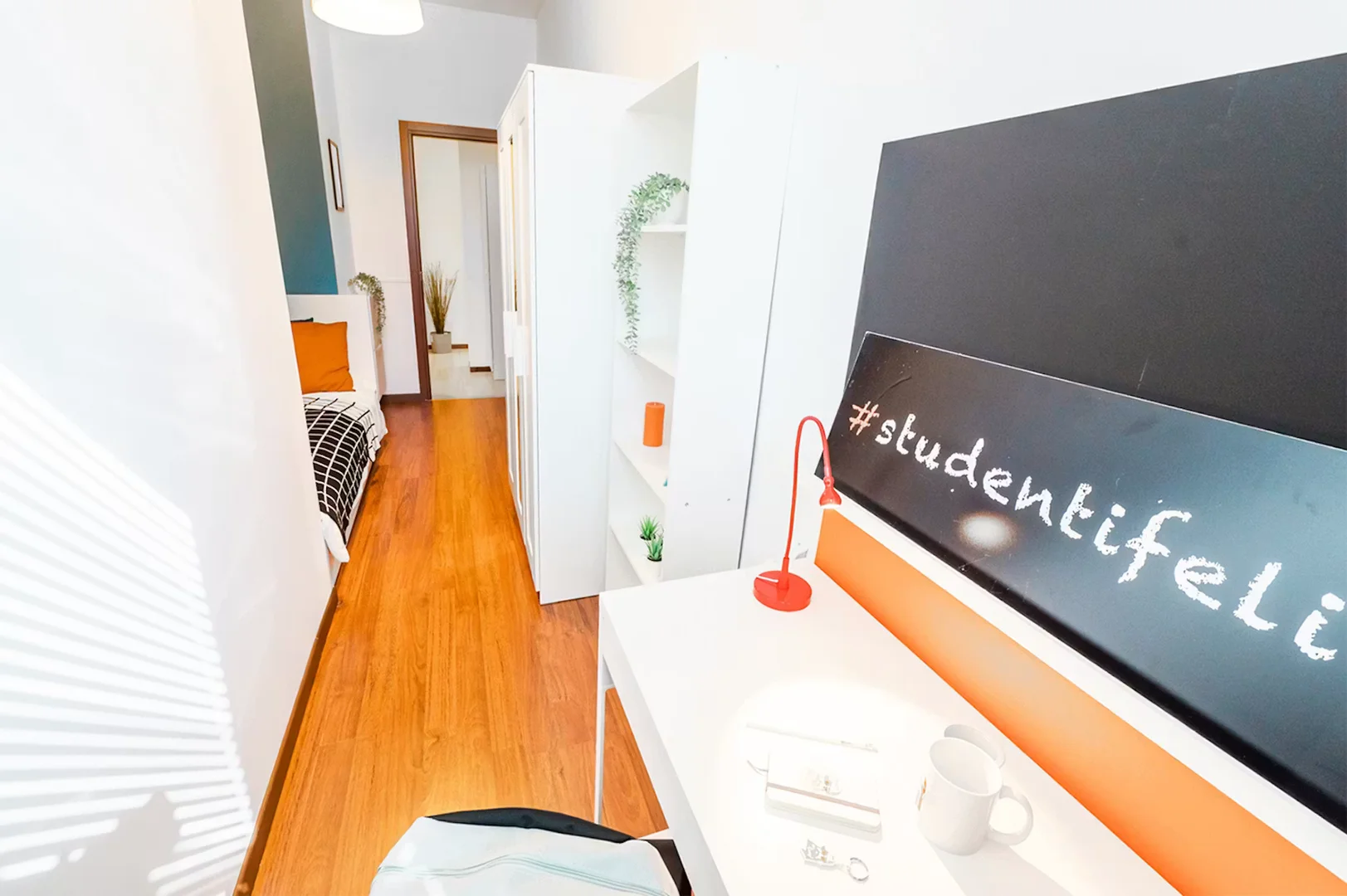 Chambre d'étudiant économique avec emplacement pratique dans 