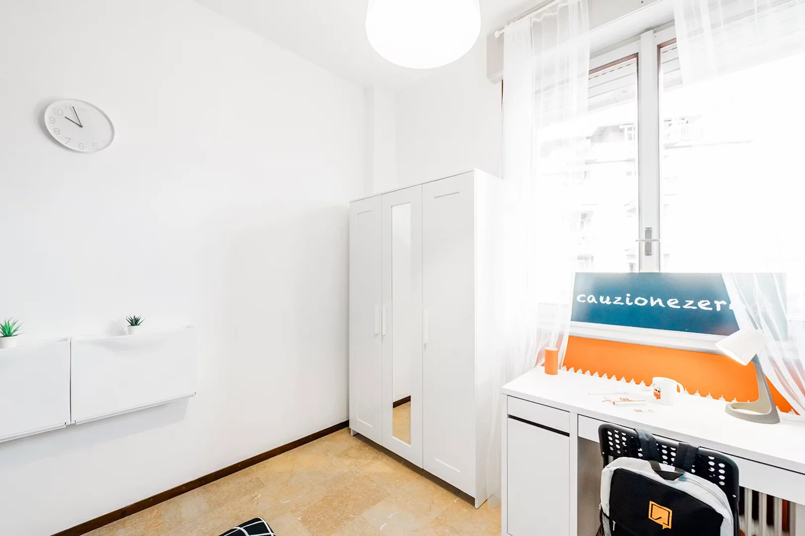 Quarto amigo do estudante em  com comodidades modernas