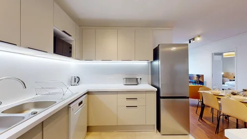 Özel oda konumu Rue Robert Lavergne, Bécon-les-Bruyères, 8 10 görüntüsü