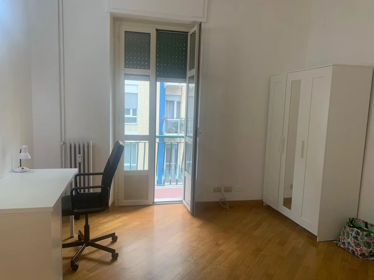 Chambre d'étudiant bon marché à proximité du campus dans 