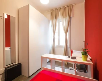 Alquiler de habitación en piso compartido en Bologna