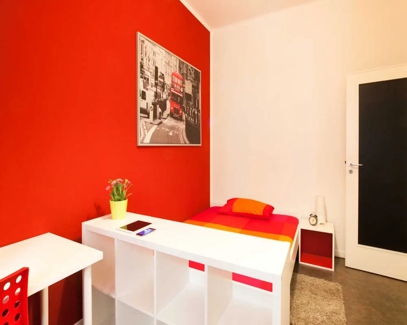 Zimmer in Studentenwohnung in  zu vermieten, voll möbliert
