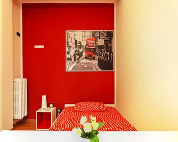 Chambre privée à Via delle Lame, image 1 de 10
