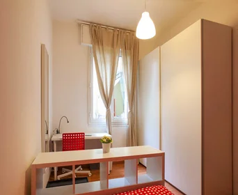 Chambre privée à Via delle Lame, image 4 de 13