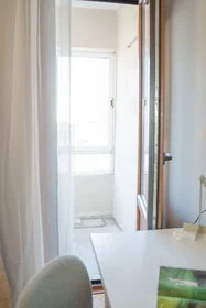 Quarto privado em Fahrettin Kerim Gökay Caddesi, imagem 15 de 41