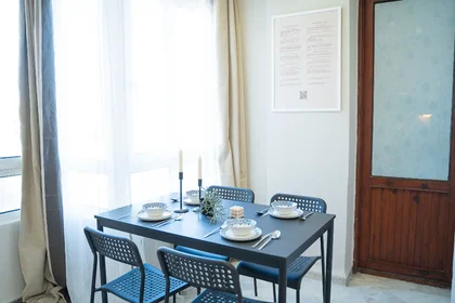 Quarto privado em Fahrettin Kerim Gökay Caddesi, imagem 27 de 41