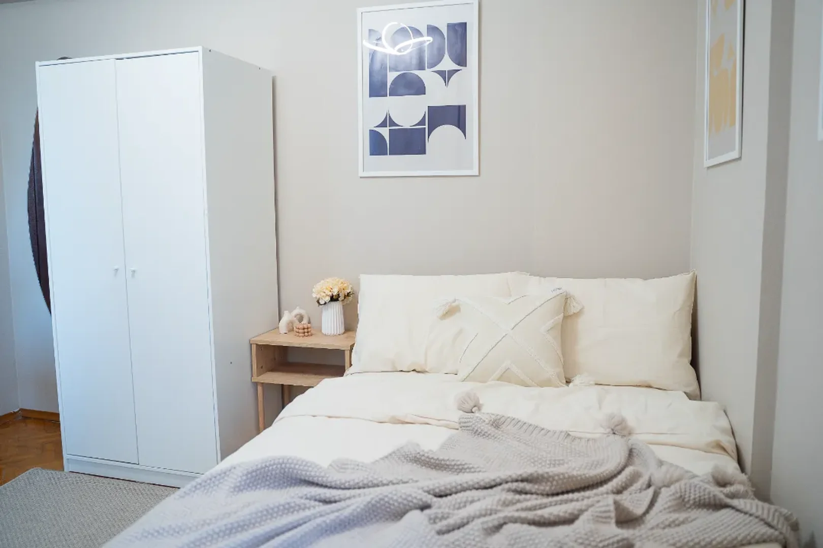 Quarto acolhedor para estudantes disponível em 