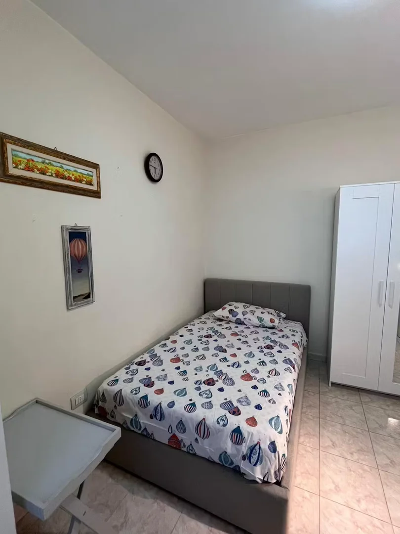 Chambre d'étudiant économique avec emplacement pratique dans