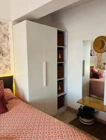 Private room at Carrer de Plató, Platja de Palma i Pla de Sant Jordi, image 3 of 10