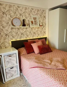 Private room at Carrer de Plató, Platja de Palma i Pla de Sant Jordi, image 7 of 10
