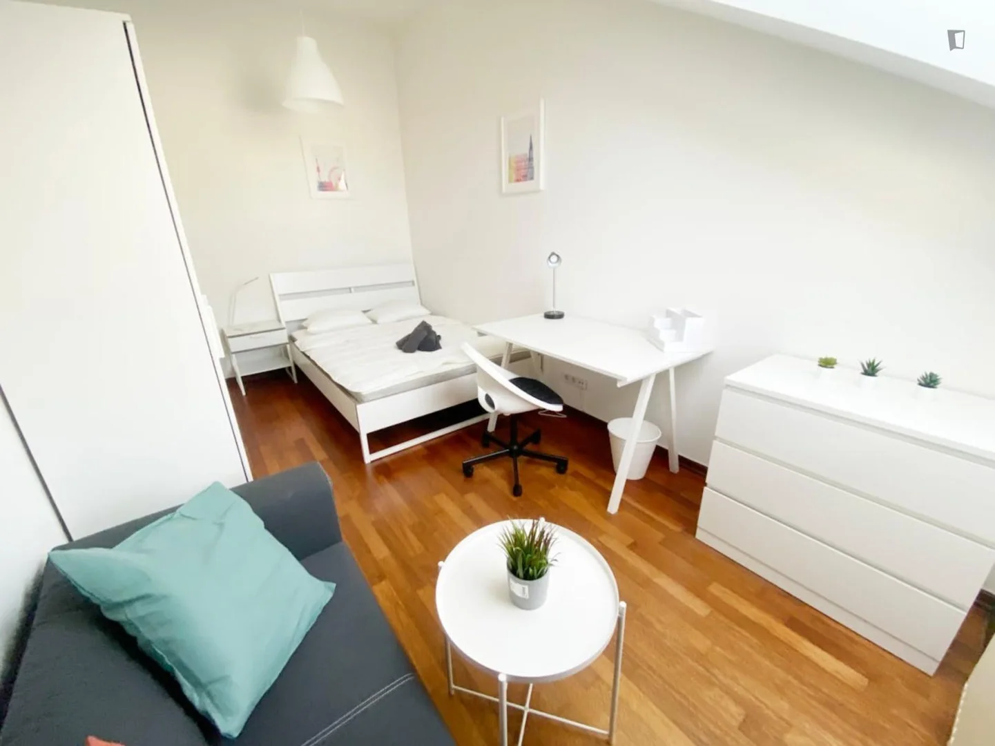Studentenfreundliches Zimmer in  mit modernen Annehmlichkeiten