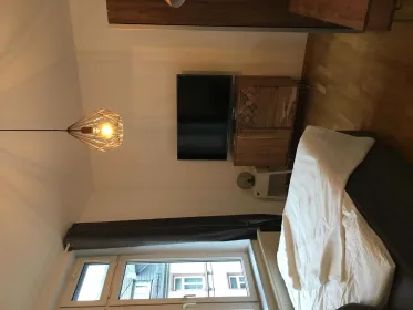 Chambre privée à Heiligkreuzgasse 13, Frankfurt. Germany, image 1 de 5