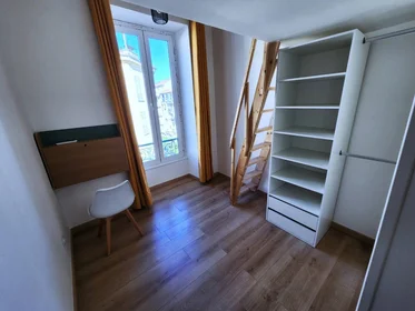 Private room at Nice, 06000, image 1 of 10