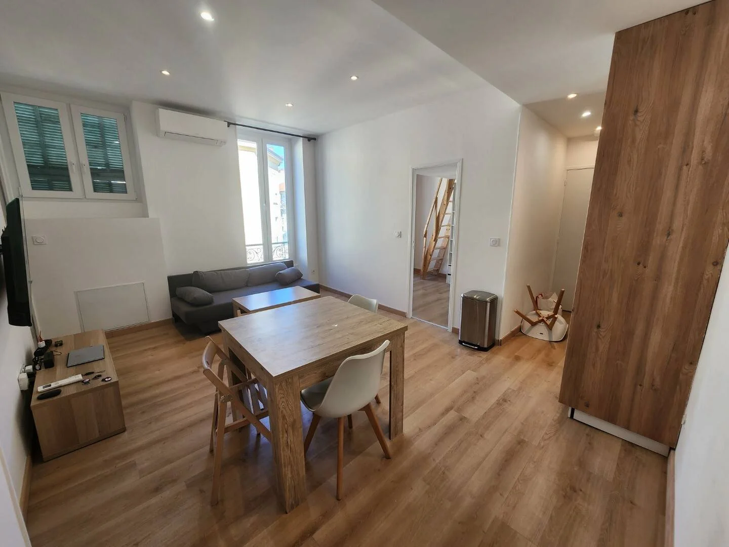 Habitación para estudiantes en  con área de estudio y facilidades compartidas