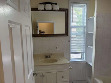 Alojamiento entero en residencia en 3, Bowdoin Ave., Unit 2, Dorchester, Boston, MA, 02121, imagen 23 de 26