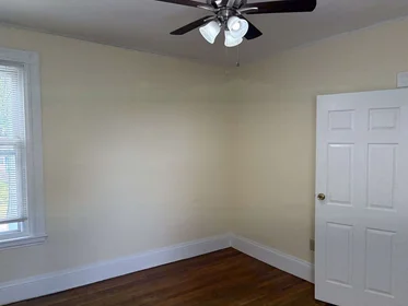 Alojamiento entero en residencia en 3, Bowdoin Ave., Unit 2, Dorchester, Boston, MA, 02121, imagen 4 de 26