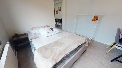 Özel oda konumu Rue de Bellevue, Montchapet, 4 10 görüntüsü