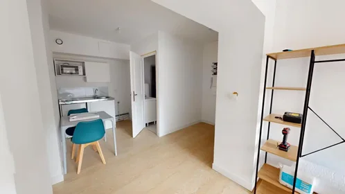 Evin tamamı konumu Rue de Blanchemaille, , 10 10 görüntüsü