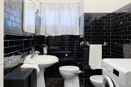 Apartamento inteiro em Via Jean Jaures 7b, imagem 4 de 11