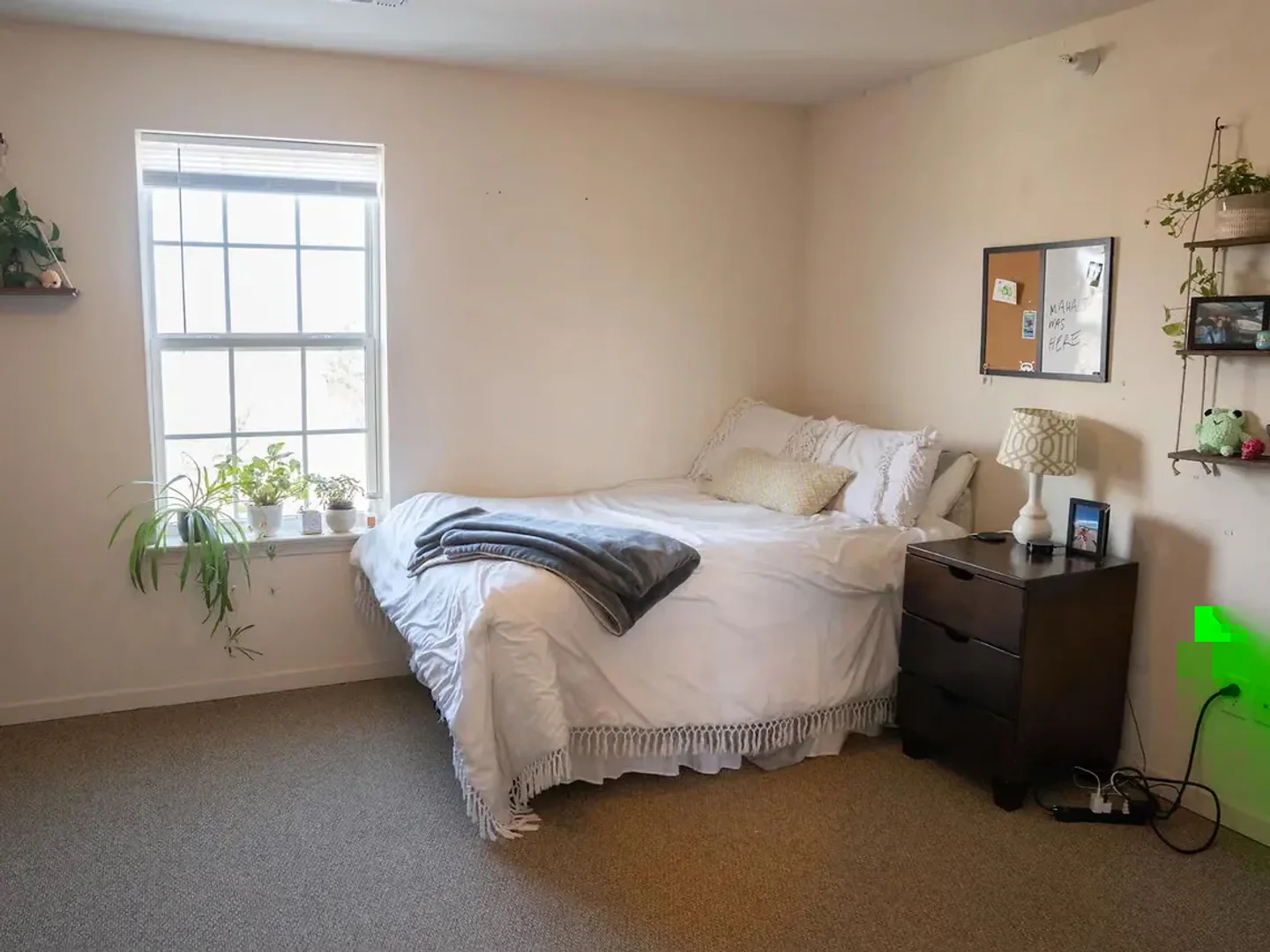 Habitación para estudiantes en  con área de estudio y facilidades compartidas