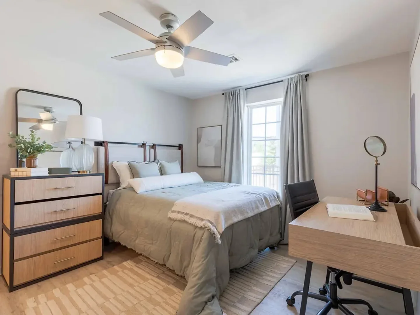 Habitación en apartamento estudiantil en alquiler en , completamente amueblado