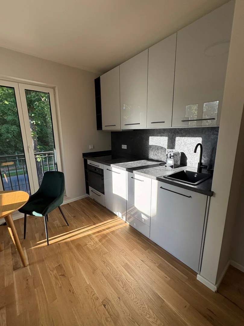 Comfortable and spacious student room in 