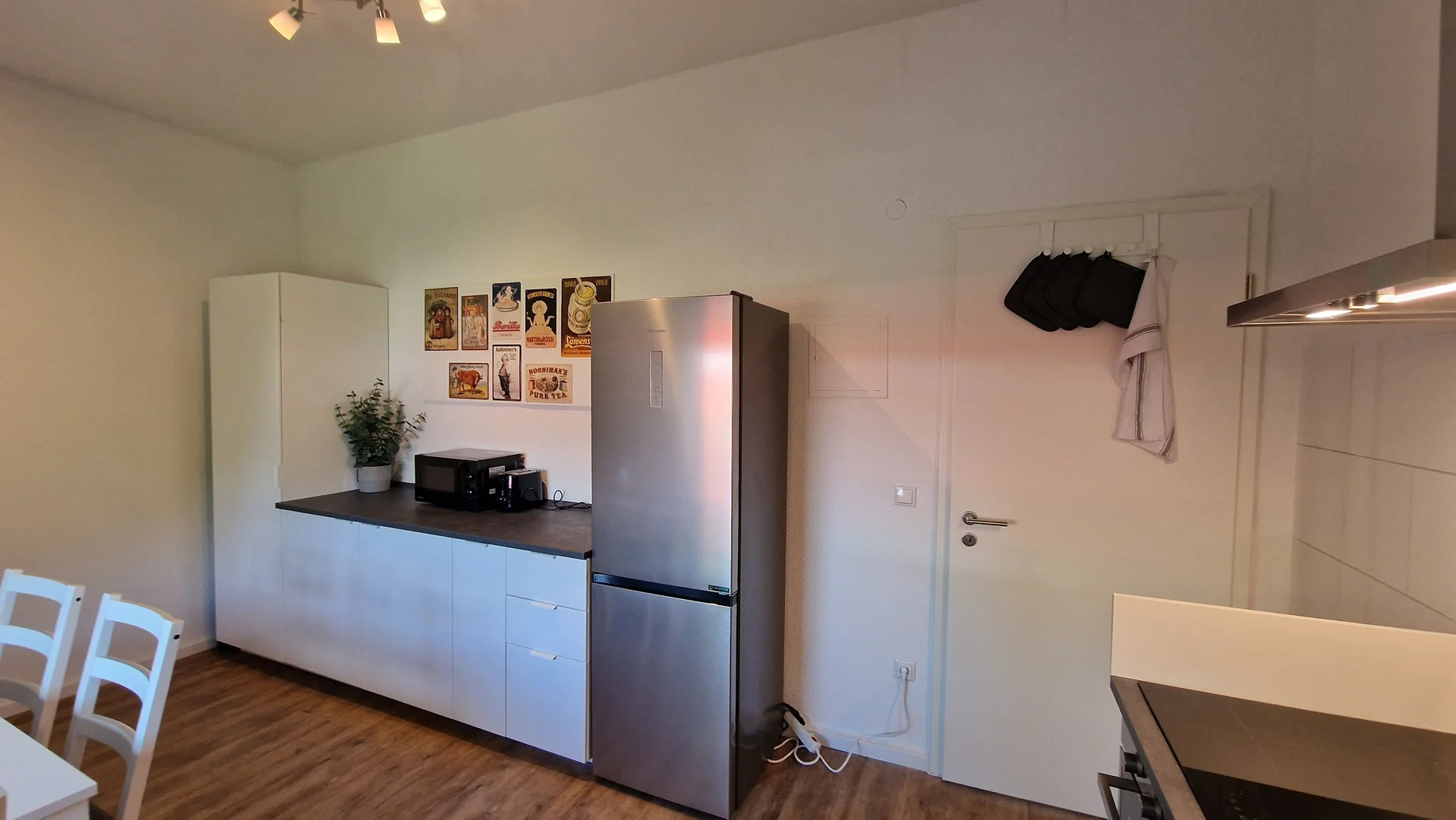 Quarto para alugar em apartamento de estudantes em , totalmente mobilado